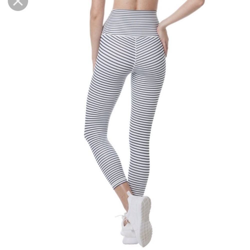 DYI black/white stripe leggings